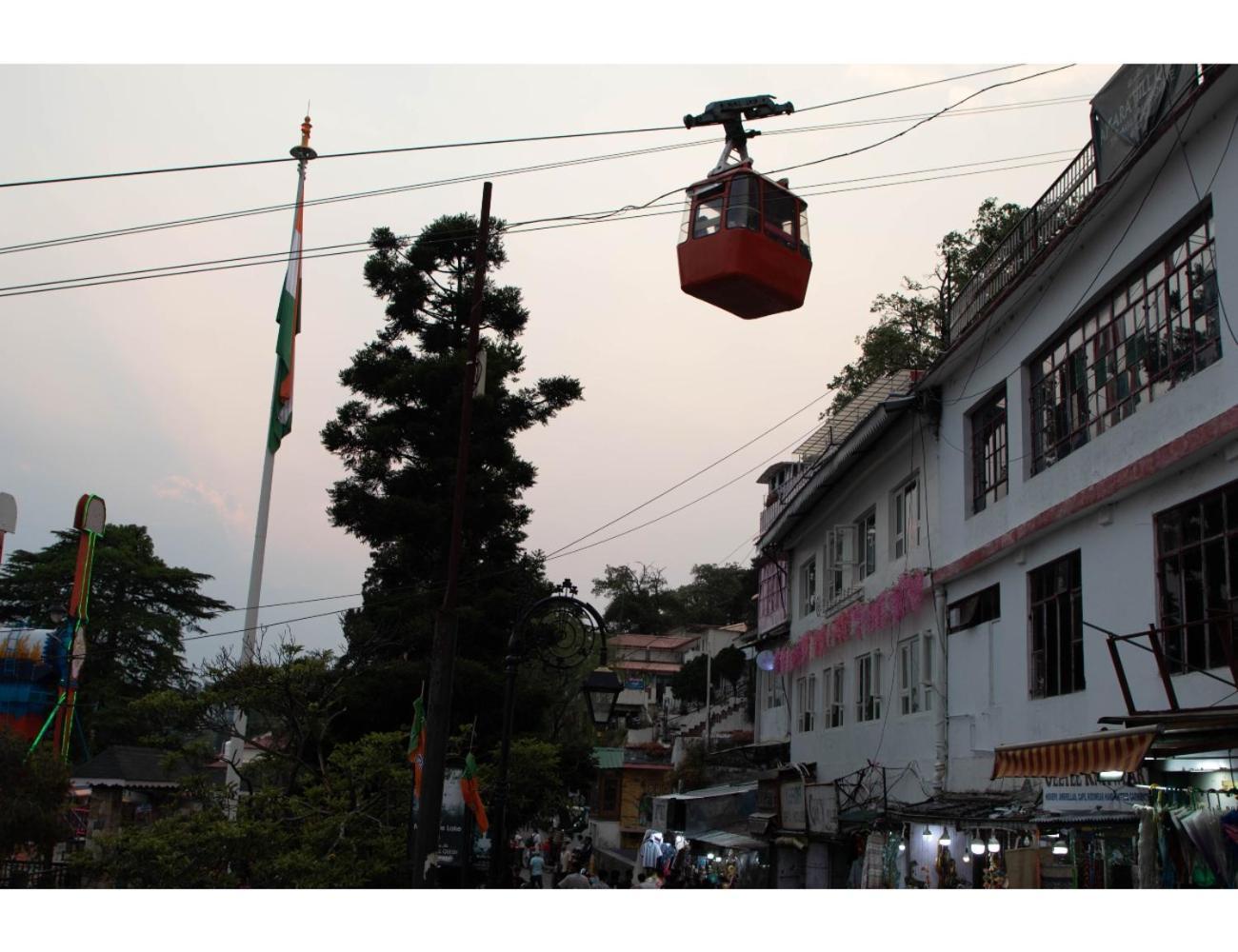 Event-First Bunkotel Mussoorie Exterior photo