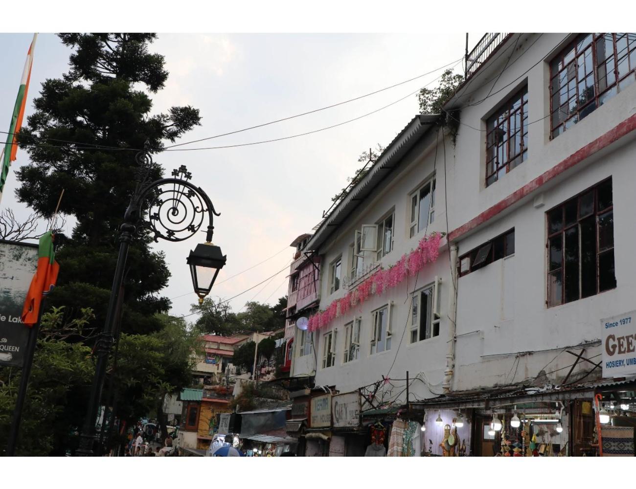 Event-First Bunkotel Mussoorie Exterior photo